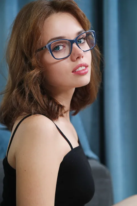 [MetArt] – 2020.01.03 – Keira Blue – Pillow Lounge