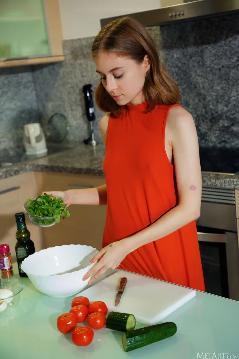 [MetArt] – 2020.05.21 – LIVING HEALTHY SHAYLA
