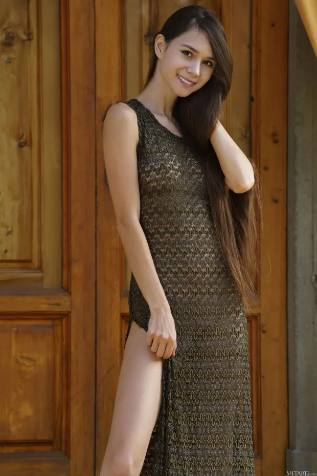 [MetArt] – 2020.06.08 – GO LONG LEONA MIA 5