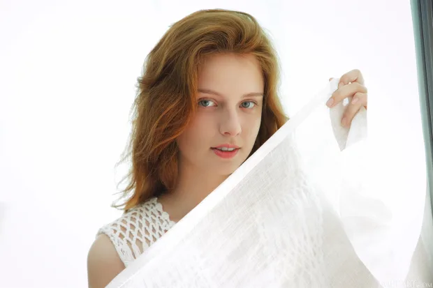 [MetArt] – 2020.07.01 – CROCHET VEST SIENNA 2