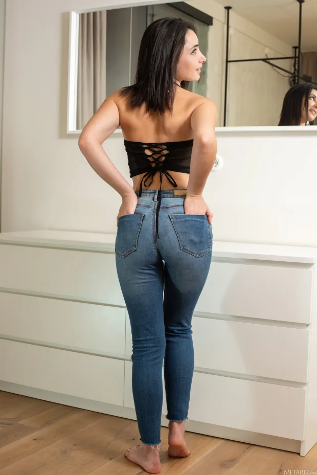 [MetArt] – 2020.10.13 – SLIM FIT DIONISIA 8