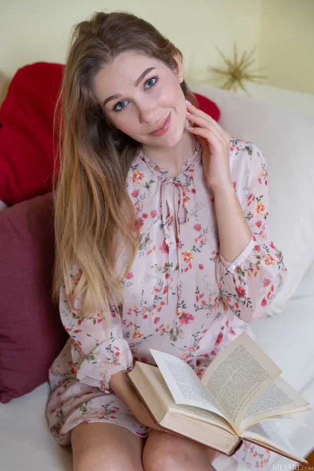 [MetArt] – 2021.02.24 – Genevieve Gandi – Confess 6