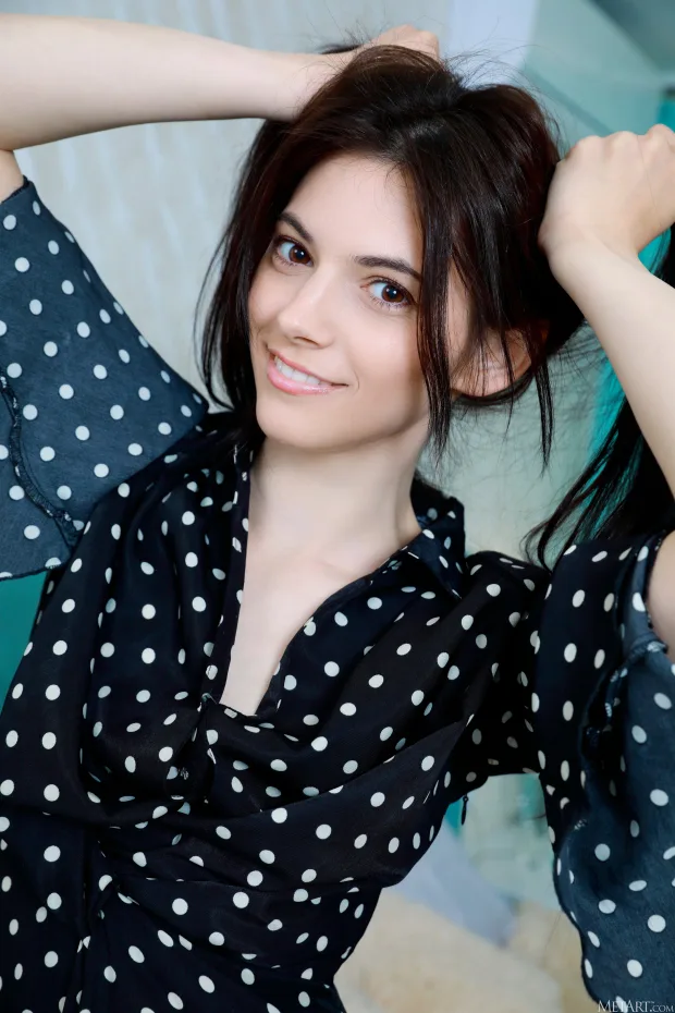 [MetArt] – 2021.06.26 – Aleksandrina – Shag Spread 7