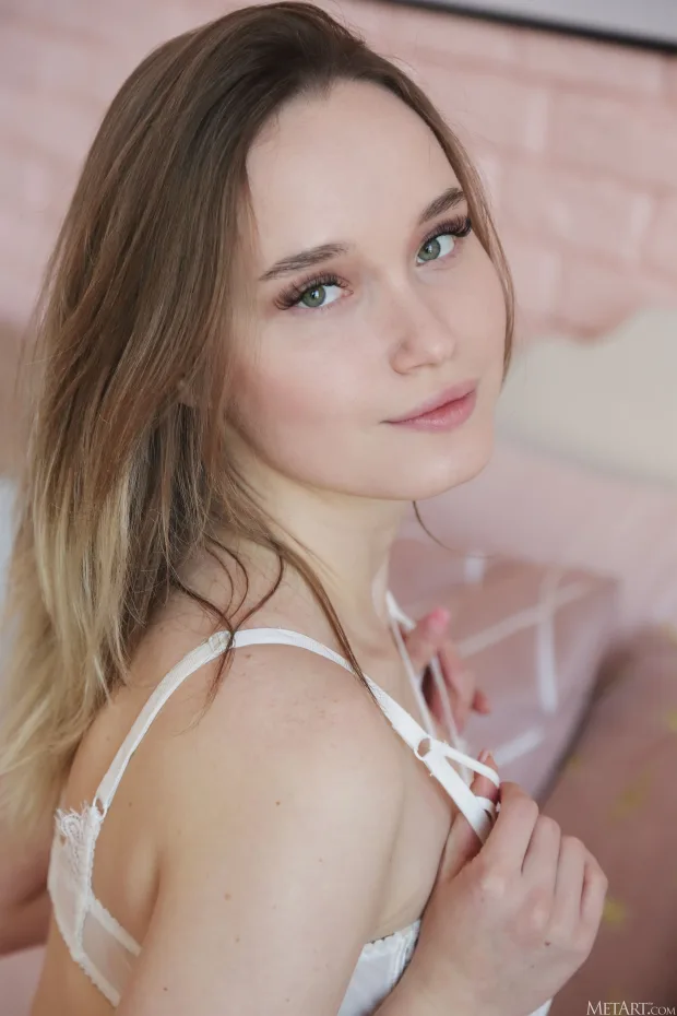 [MetArt] – 2021.08.31 – Olivia Myers – Pastels 8