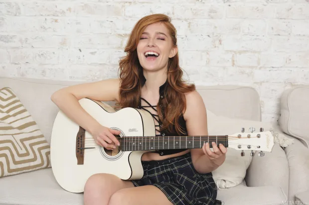 [MetArt] – 2022.01.17 – Jia Lissa – Rockin 5