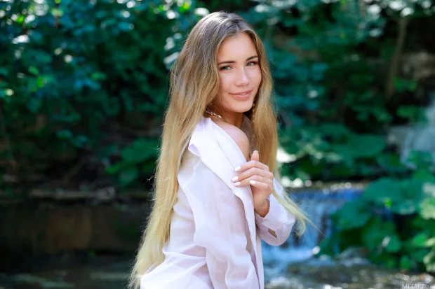 [MetArt] – 2022.01.19 – Mary Rock – River Bank 2