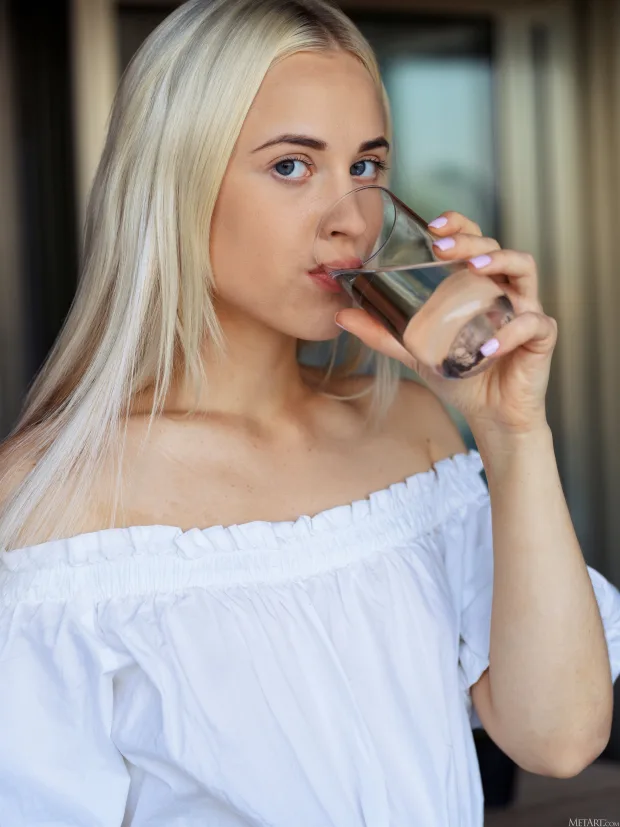 [MetArt] – 2022.05.02 – Nikki Hill – All Of Me 5