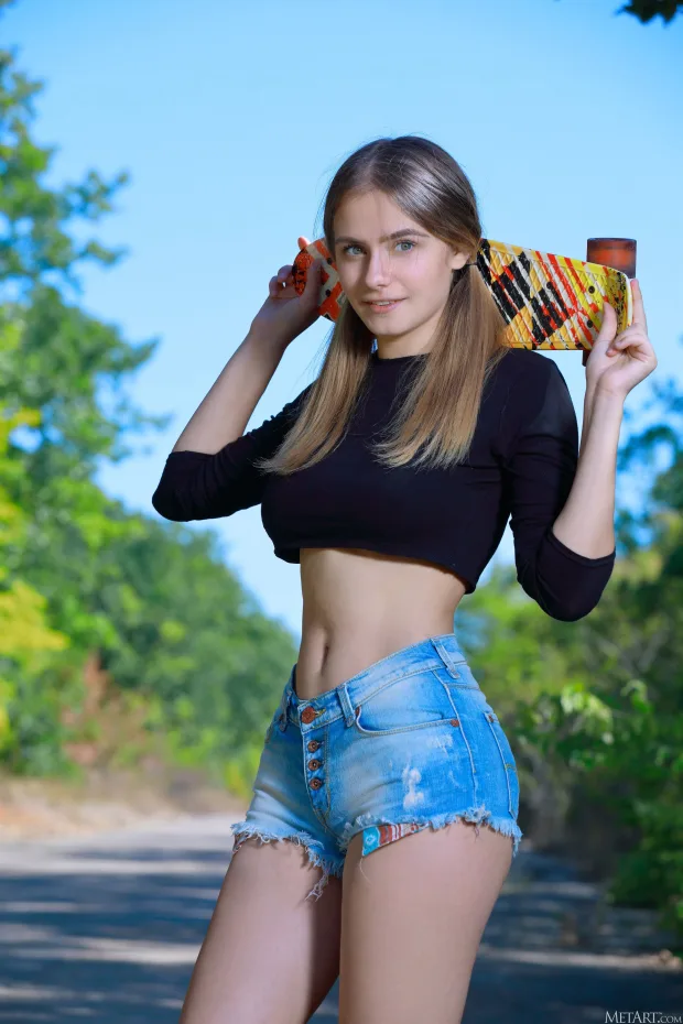 [MetArt] – 2022.05.31 – Dakota Pink – Skater 8