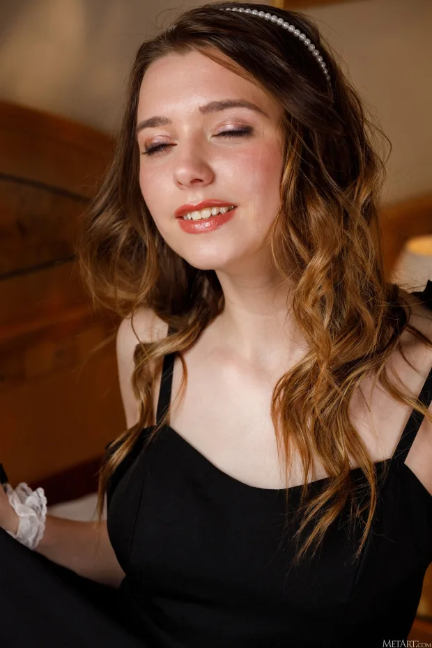 [MetArt] – 2022.06.01 – Elvera – Chamber 5