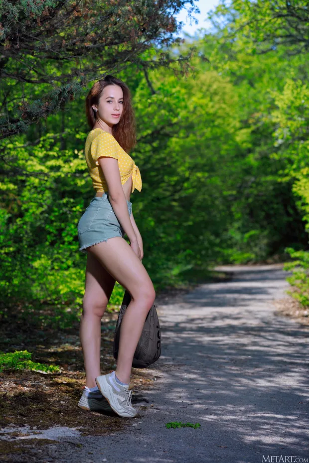 [MetArt] – 2022.06.19 – Annamalia – Hike 2