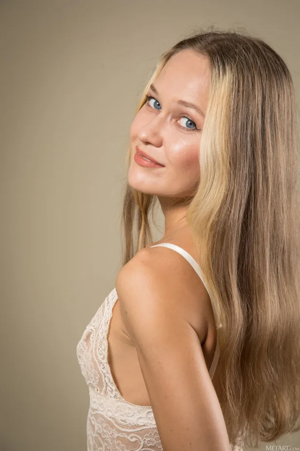 [MetArt] – 2022.06.30 – Eliness – Sweet Cream 5