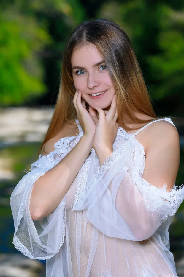 [MetArt] – 2022.07.01 – Dakota Pink – Rivulet 7