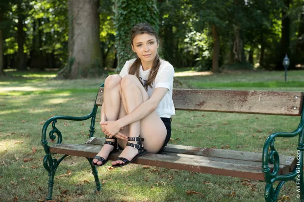 [WowGirls] 2018.04.17 Mila Azul.Plenty Of Beauty 3