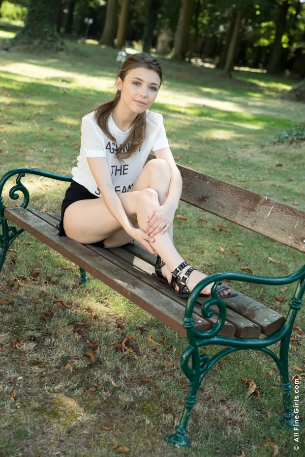 [WowGirls] 2018.04.17 Mila Azul.Plenty Of Beauty 4