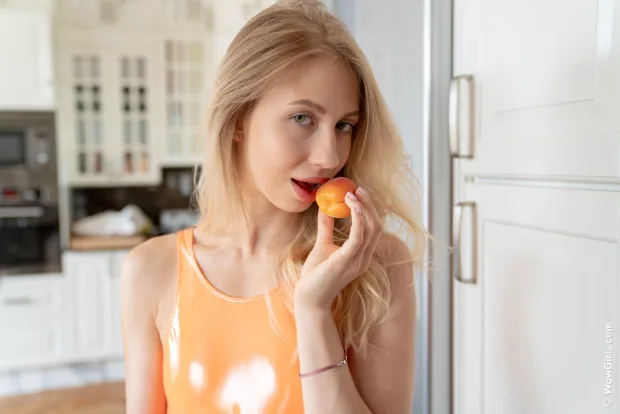 [WowGirls] 2019.06.14 Anna Di.Appetizing 6