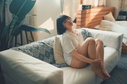 Mimmi – White_兔兔图库