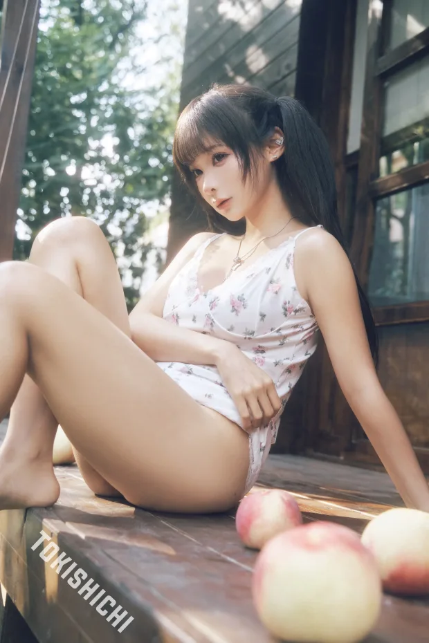 [Coser写真] 蠢沫沫 碎花短裙_兔兔图库 4