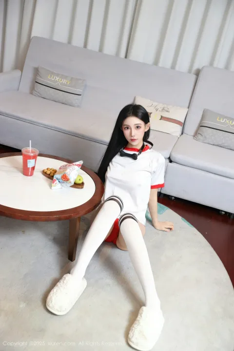 [XiuRen秀人网]第11110期许微微写真 [86P]