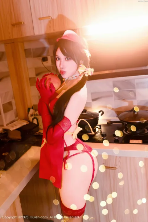 [XiuRen秀人网]第11154期汐汐爱吃草莓写真 [78P]