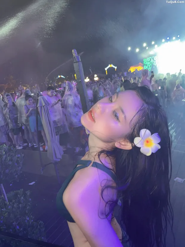 [XiuRen秀人网]第B053期就是阿朱啊写真 [19P] 1