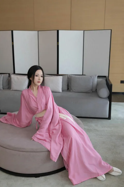 [XiuRen秀人网]第B153期鱼子酱写真 [120P]